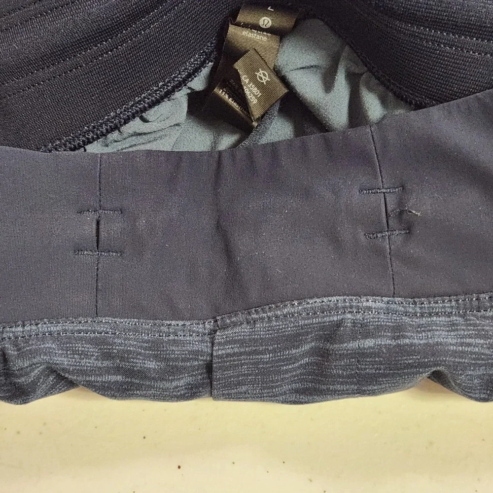 Lululemon Mens The 11 Inch Pull On‎ Shorts Size L Blue Drawstring Workout Gym